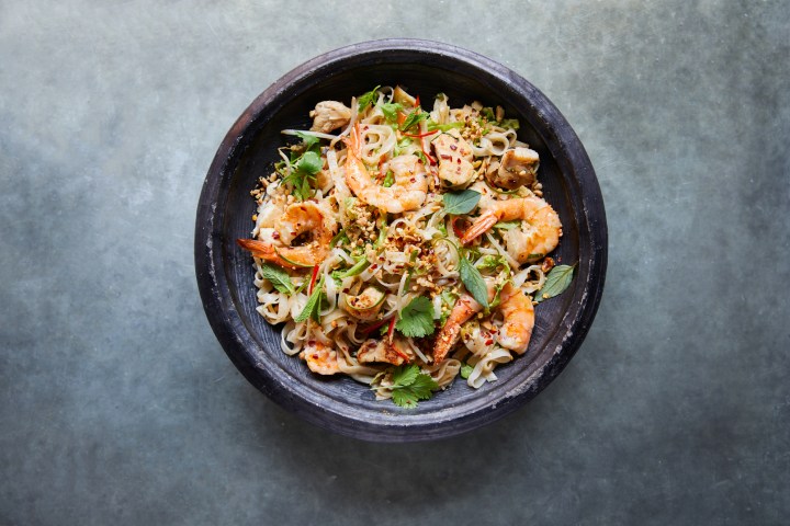 a bowl of pad thai